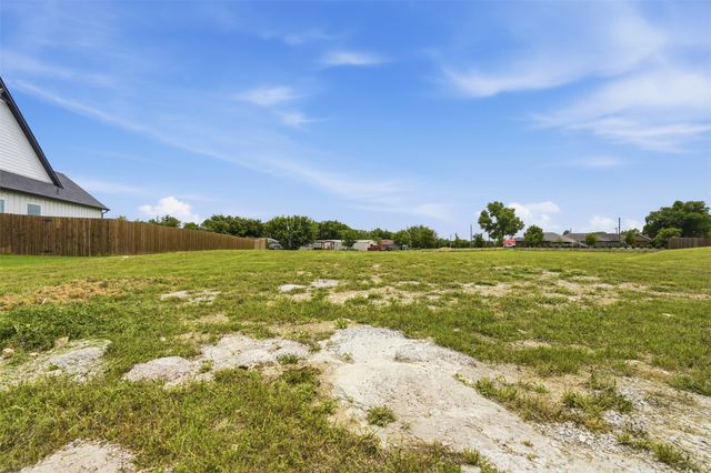 516 Highview Court, Godley, TX 76044
