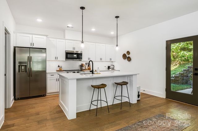 108 Glendale Avenue, Asheville, NC 28803