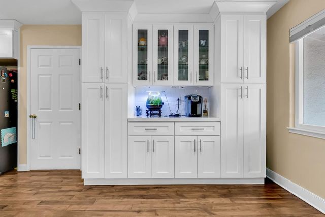 1122 Scotland Drive, Cupertino, CA 95014
