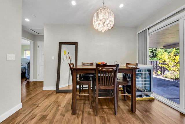 1122 Scotland Drive, Cupertino, CA 95014