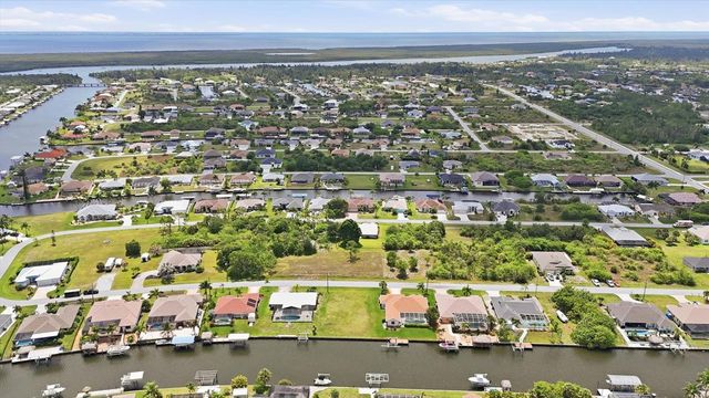 9404 SPRING CIRCLE, Port Charlotte, FL 33981