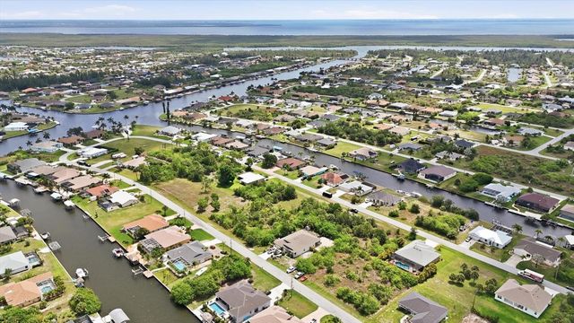 9404 SPRING CIRCLE, Port Charlotte, FL 33981