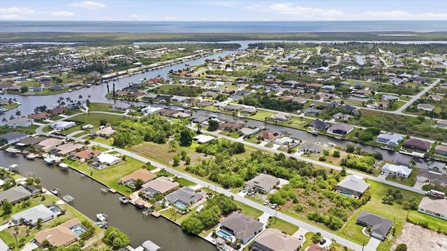 9404 SPRING CIRCLE, Port Charlotte, FL 33981