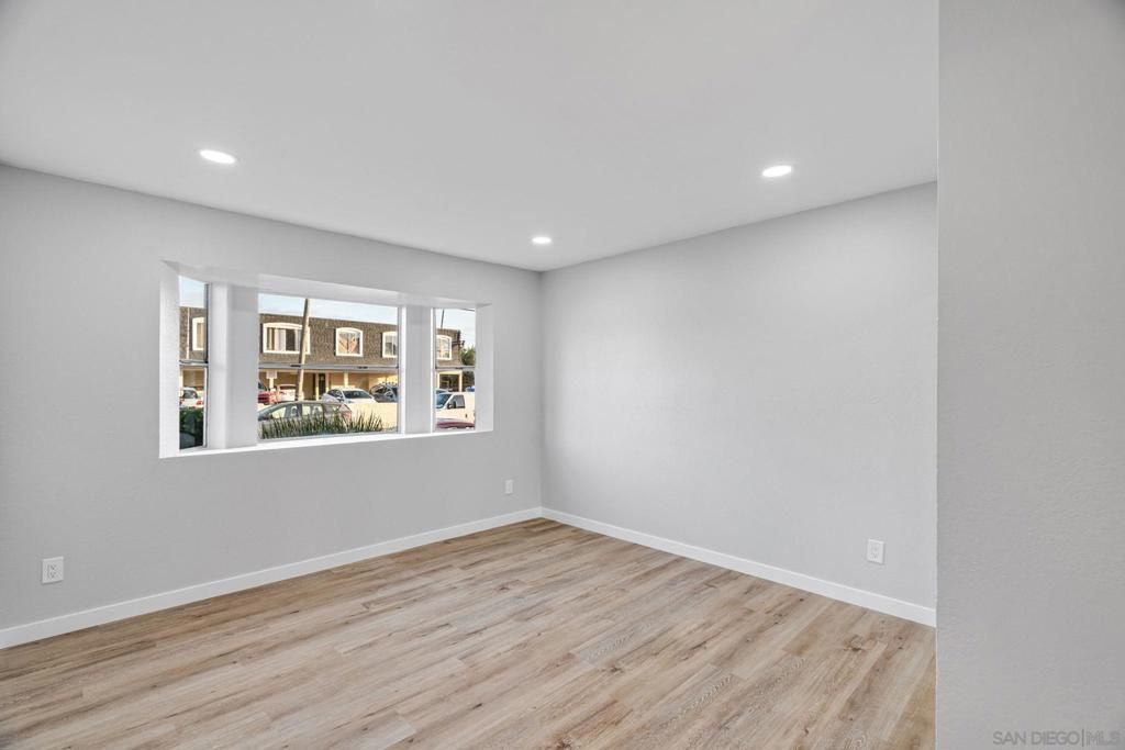 Image 18 of property listing at 1274 Holly Ave, Imperial Beach, CA 91932