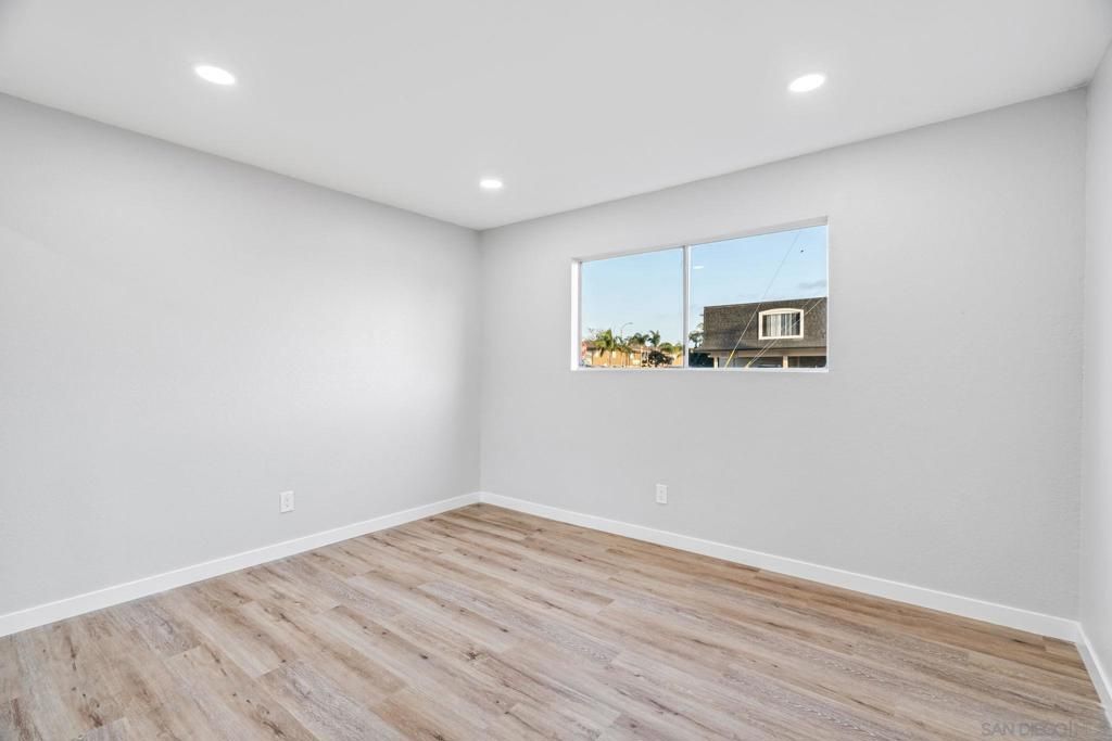 Image 21 of property listing at 1274 Holly Ave, Imperial Beach, CA 91932