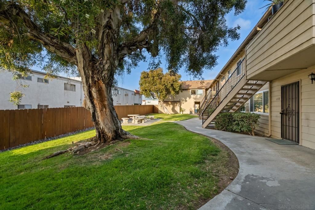 Image 6 of property listing at 1274 Holly Ave, Imperial Beach, CA 91932