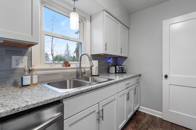 5118 Wyoming Street, Duluth, MN 55804