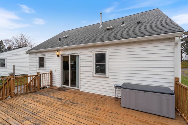 5118 Wyoming Street, Duluth, MN 55804