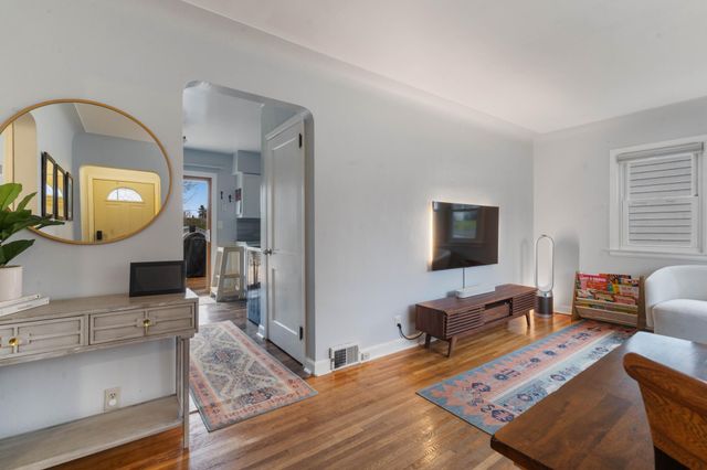 5118 Wyoming Street, Duluth, MN 55804