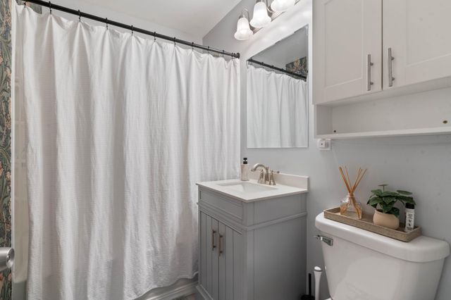 5118 Wyoming Street, Duluth, MN 55804