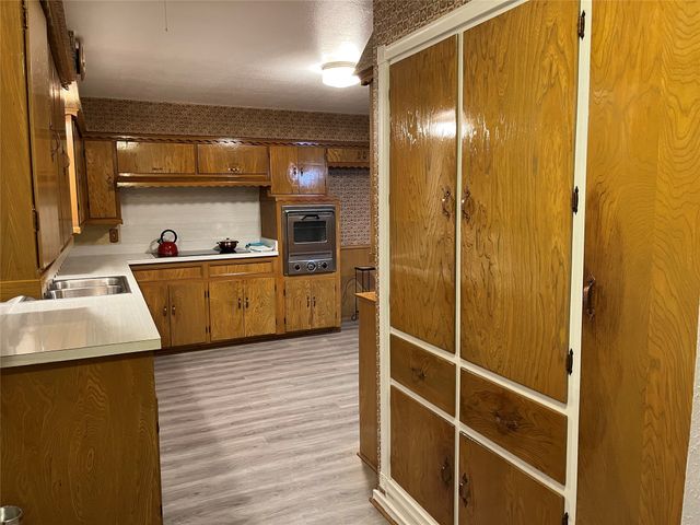 1813 E Belt Line Road, Carrollton, TX 75006