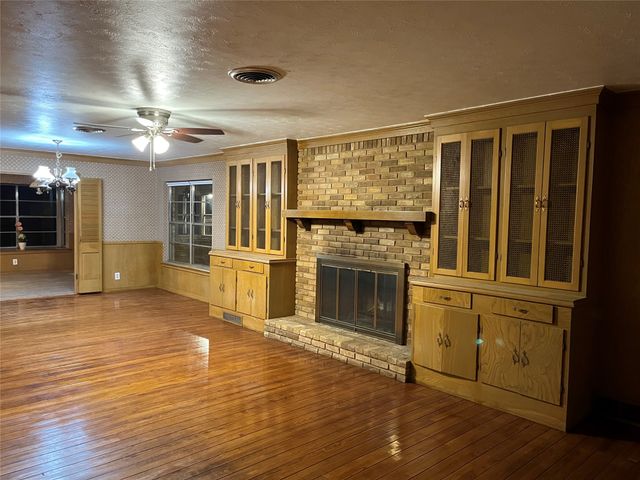 1813 E Belt Line Road, Carrollton, TX 75006