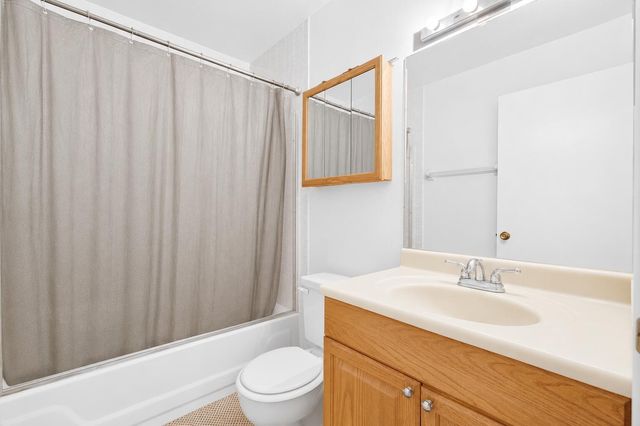 2400 SW 19th Avenue, Boynton Beach, FL 33426