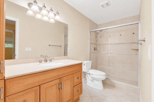 2400 SW 19th Avenue, Boynton Beach, FL 33426