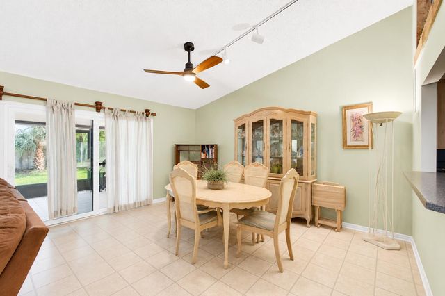 2400 SW 19th Avenue, Boynton Beach, FL 33426