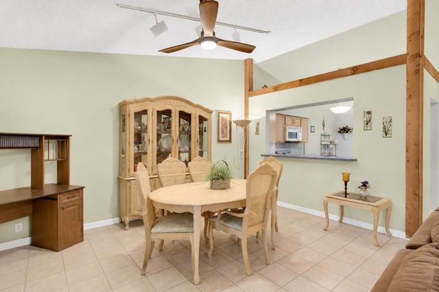 2400 SW 19th Avenue, Boynton Beach, FL 33426