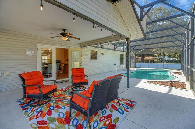 1203 LAUREL OAK LANE, Lady Lake, FL 32159