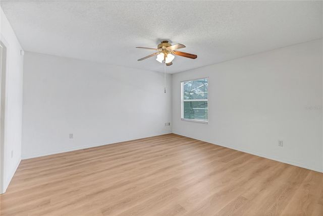 1203 LAUREL OAK LANE, Lady Lake, FL 32159