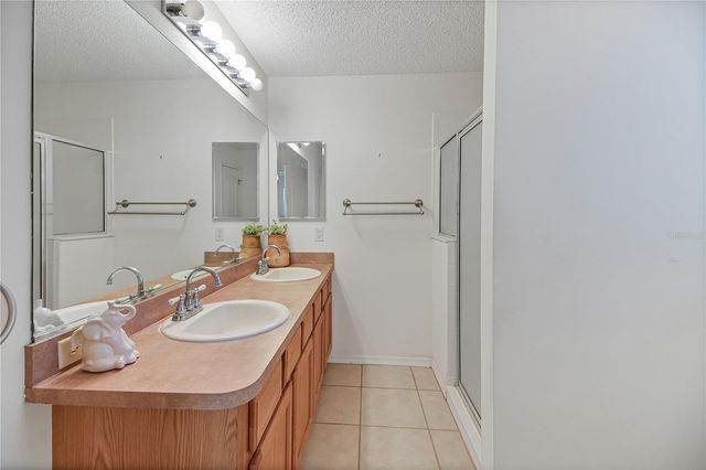 1203 LAUREL OAK LANE, Lady Lake, FL 32159