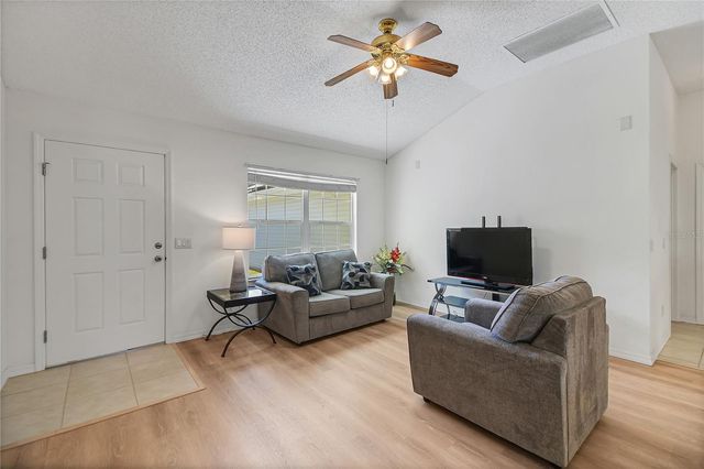 1203 LAUREL OAK LANE, Lady Lake, FL 32159