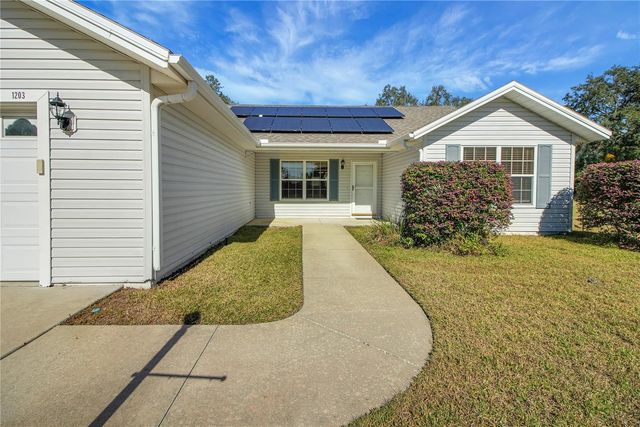 1203 LAUREL OAK LANE, Lady Lake, FL 32159