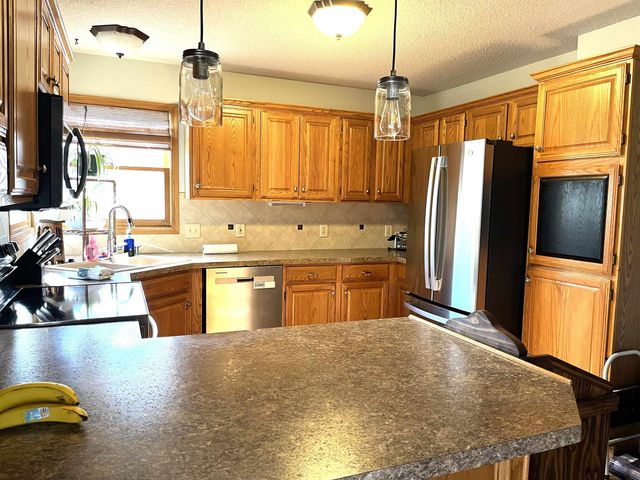 11821 W Nantucket St, Wichita, KS 67212