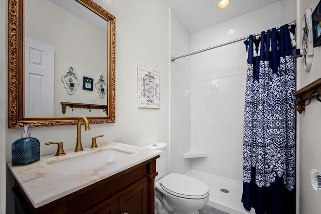 2104 Shannon Dr, Murfreesboro, TN 37129