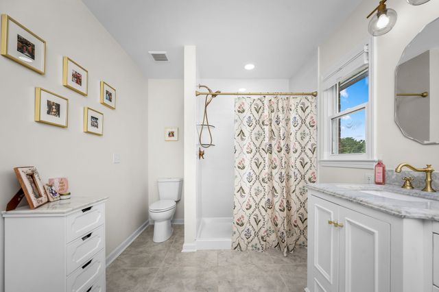2104 Shannon Dr, Murfreesboro, TN 37129