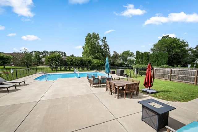 2104 Shannon Dr, Murfreesboro, TN 37129