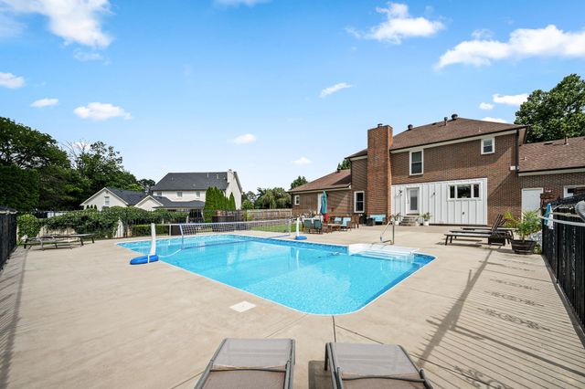 2104 Shannon Dr, Murfreesboro, TN 37129