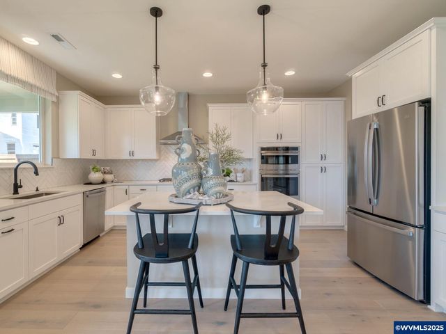 5815 Kiffen St SE, Salem, OR 97306