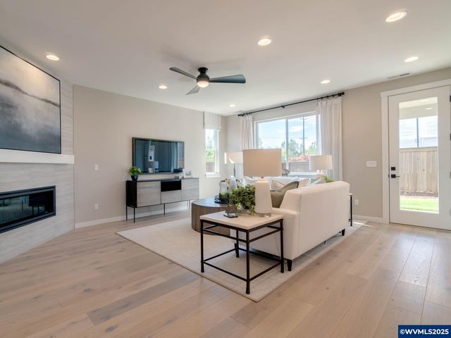 5815 Kiffen St SE, Salem, OR 97306