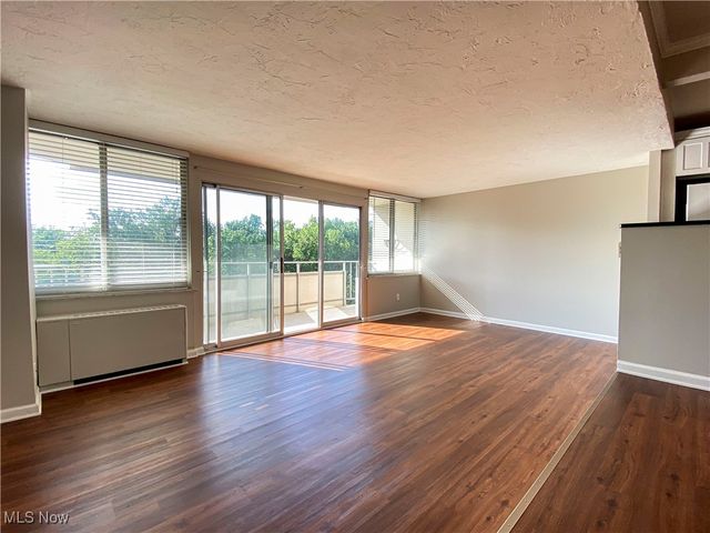 12900 Lake Avenue 610, Lakewood, OH 44107