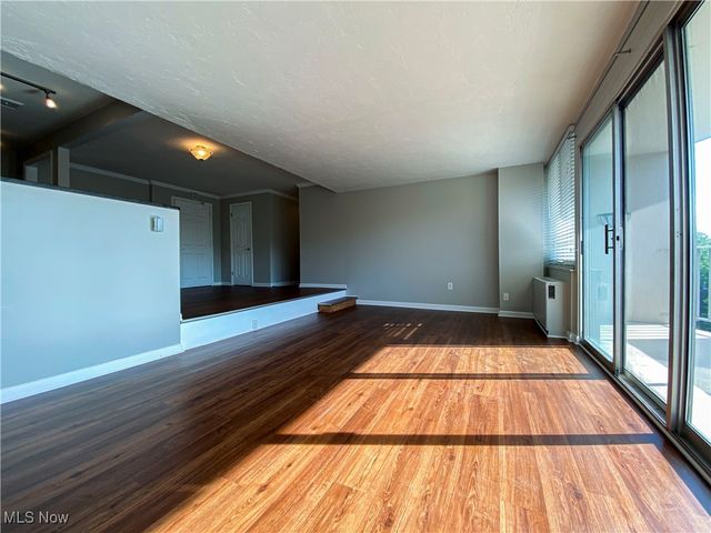 12900 Lake Avenue 610, Lakewood, OH 44107