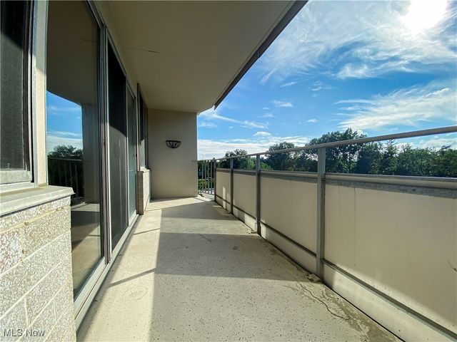 12900 Lake Avenue 610, Lakewood, OH 44107