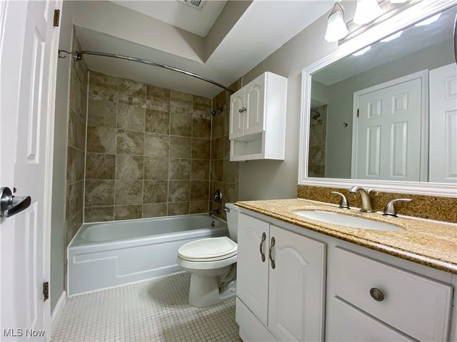 12900 Lake Avenue 610, Lakewood, OH 44107