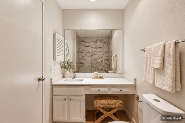 210 E Amberway Lane, Garland, TX 75040