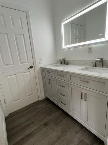 1971 Harbor View Cir 1971, Weston, FL 33327