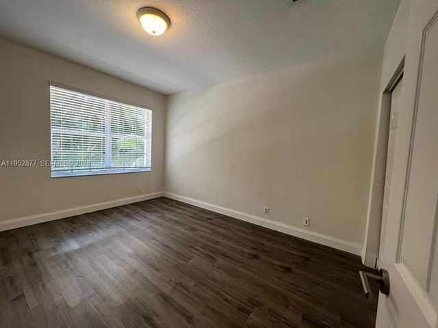 1971 Harbor View Cir 1971, Weston, FL 33327