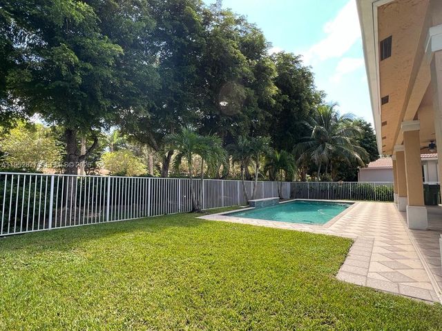1971 Harbor View Cir 1971, Weston, FL 33327