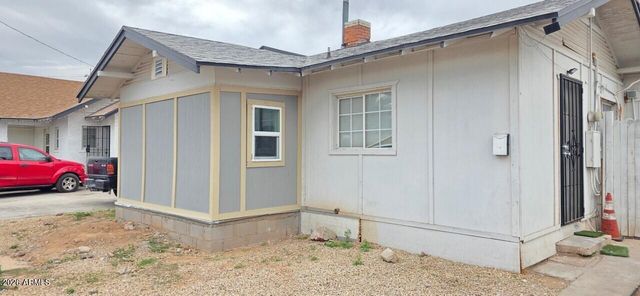 2002 W JEFFERSON Street, Phoenix, AZ 85009