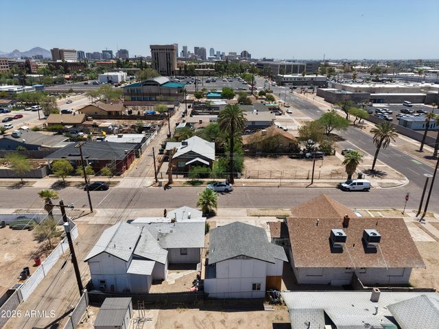 2002 W JEFFERSON Street, Phoenix, AZ 85009