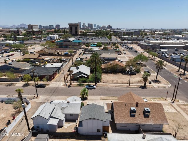 2002 W JEFFERSON Street, Phoenix, AZ 85009
