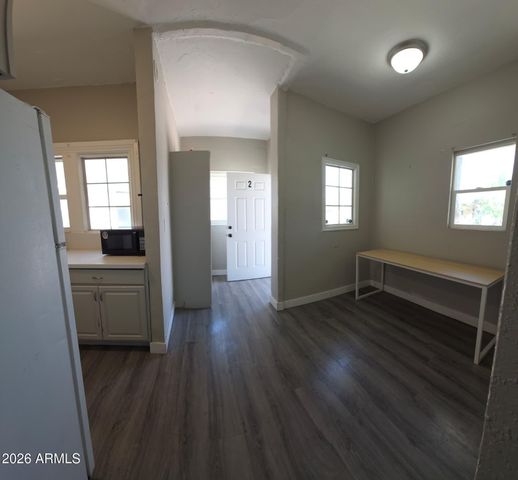 2002 W JEFFERSON Street, Phoenix, AZ 85009
