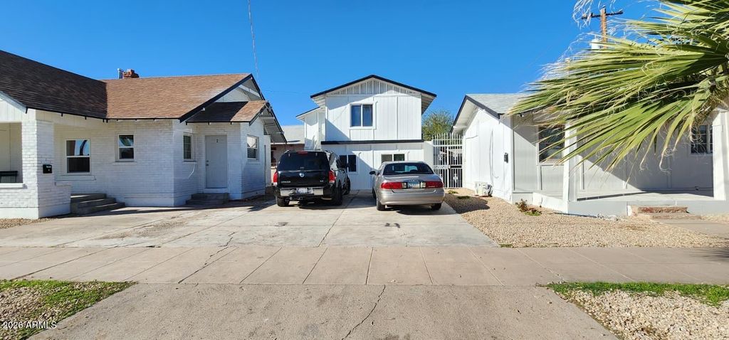 2002 W JEFFERSON Street, Phoenix, AZ 85009
