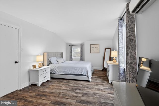 17 SISKIN LA, Cape May Court House, NJ 08210