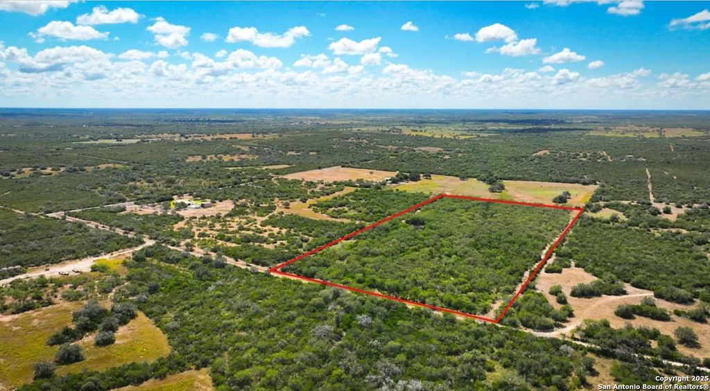 000 CR 342, Beeville, TX 78102