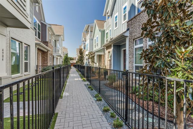 4913 Ivy Charm Way, Fort Worth, TX 76114