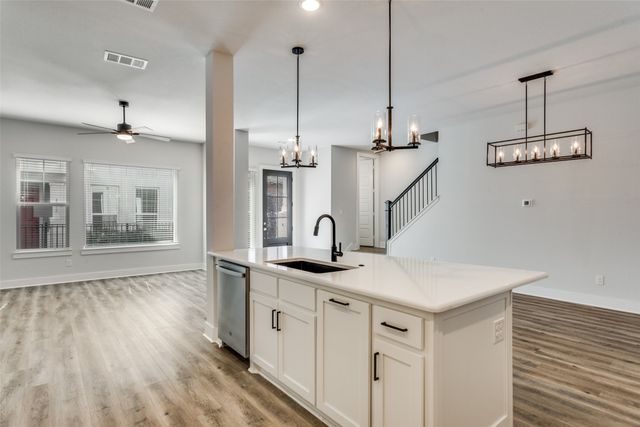 4913 Ivy Charm Way, Fort Worth, TX 76114