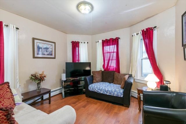 2 Washington St, Lawrence, MA 01841